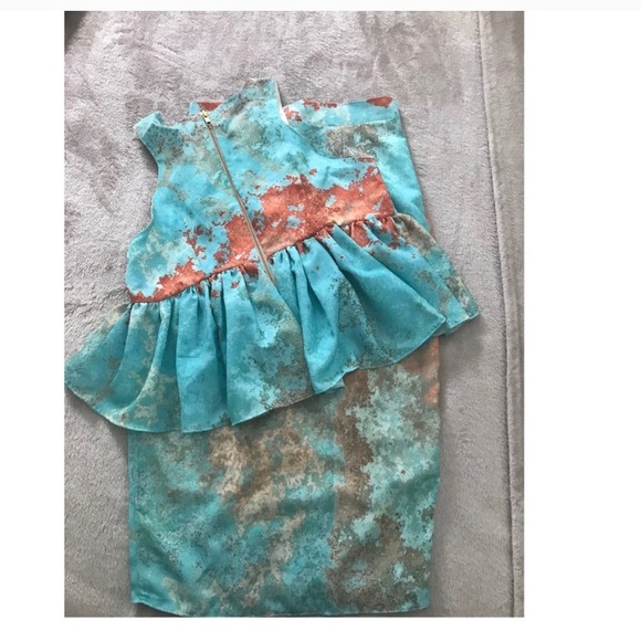 Anthropology style Dawson & Deveraux Set - Picture 2 of 3